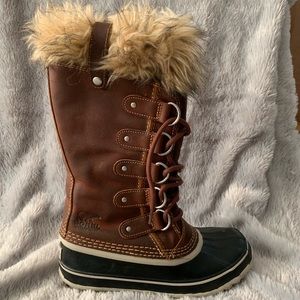 Sorel • Joan of Arctic Boots